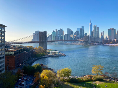 brooklyn bridge as seen from the manhattan bridge